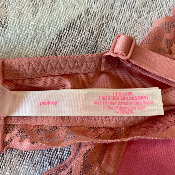 Like New Pink Victoria Secret Push Up Padded Bra - Picture 3 of 10